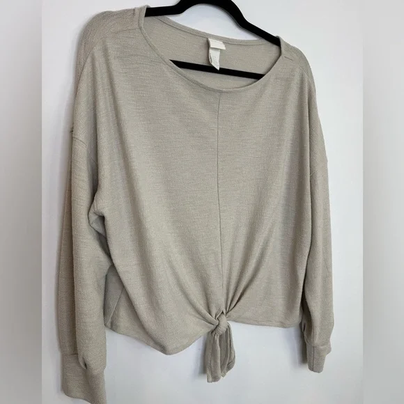 H&M light beige dolmen sleeve tie front top size medium - Picture 2 of 6
